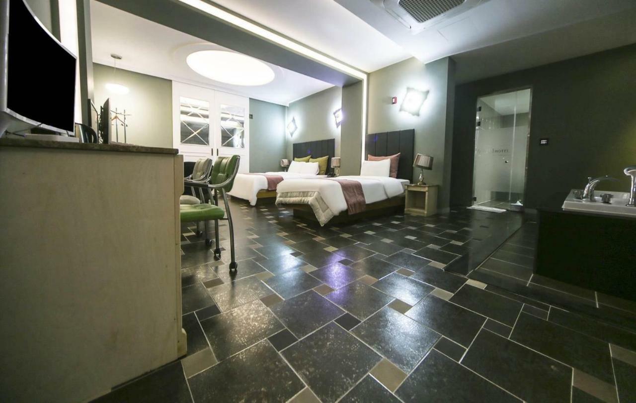 Dubai Hotel Cheongju Dış mekan fotoğraf